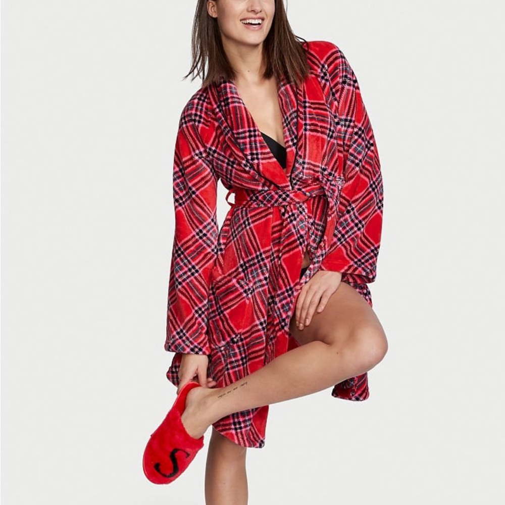 Victoria’s Secret Plush Plaid Robe - Red Extra Large